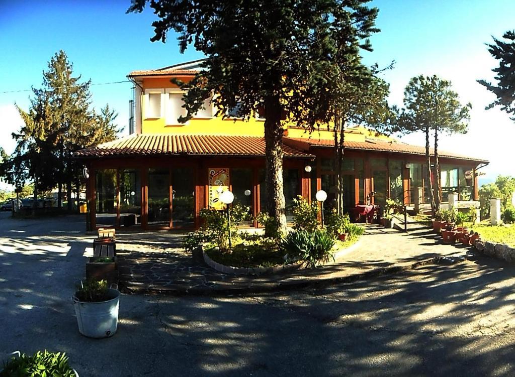 Albergo Monte Selva Barisciano Esterno foto